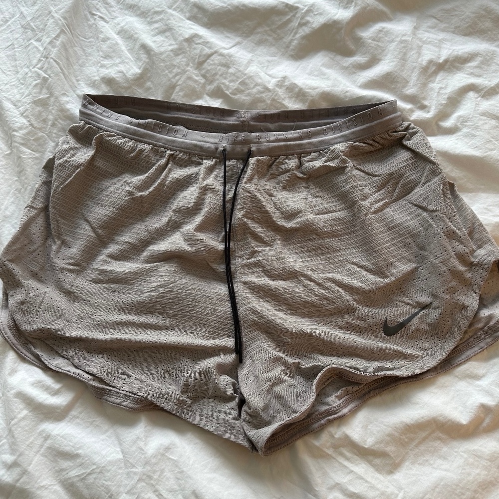 Men's Dri-FIT ADV 4" Brief-Lined Running Shorts (Medium) [Grey]